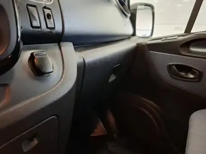 Photo 25 Opel Vivaro  Combi K2900 L2H1 1.6 CDTI Turbo 120 ch S/S