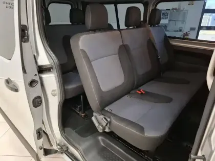 Photo 10 Opel Vivaro  Combi K2900 L2H1 1.6 CDTI Turbo 120 ch S/S