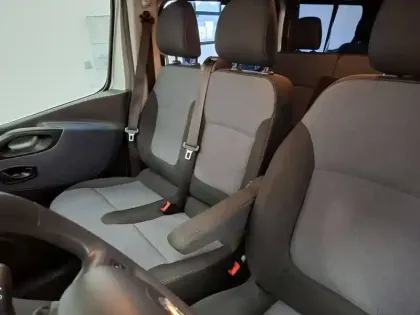 Photo 28 Opel Vivaro  Combi K2900 L2H1 1.6 CDTI Turbo 120 ch S/S