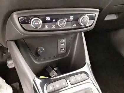 Photo 18 Opel Crossland  1.2 Turbo 110 ch BVM6