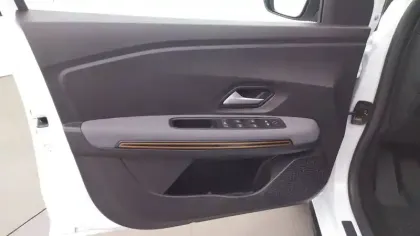 Photo 27 Dacia Jogger  TCe 110 7 places GSR2