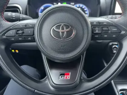 Photo 14 Toyota Yaris  Hybride 130h