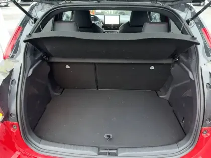 Photo 17 Toyota Yaris  Hybride 130h