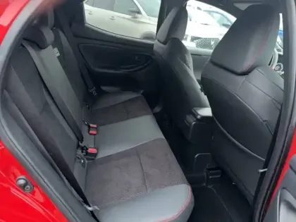 Photo 15 Toyota Yaris  Hybride 130h