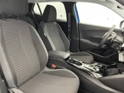 Photo 58 Peugeot 2008  PureTech 130 S&S EAT8