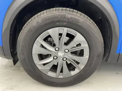 Photo 80 Peugeot 2008  PureTech 130 S&S EAT8