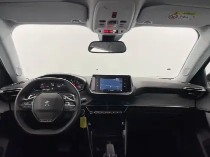 Photo 93 Peugeot 2008  PureTech 130 S&S EAT8