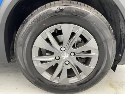 Photo 81 Peugeot 2008  PureTech 130 S&S EAT8