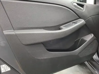 Photo 21 Renault Clio  Blue dCi 100 ch GSR2