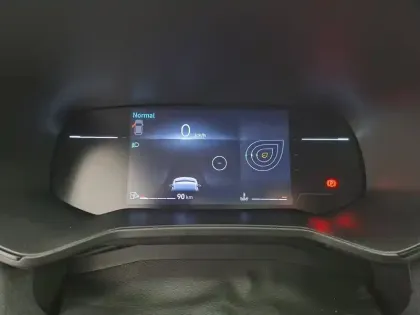 Photo 35 Renault Clio  Blue dCi 100 ch GSR2