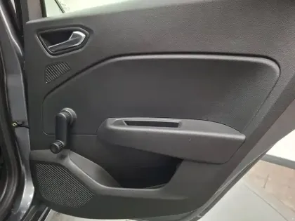 Photo 19 Renault Clio  Blue dCi 100 ch GSR2