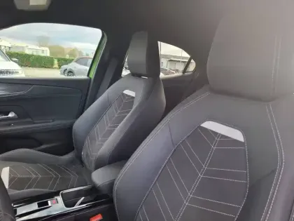 Photo 21 Opel Mokka  Electrique 136 ch & Batterie 50 kWh