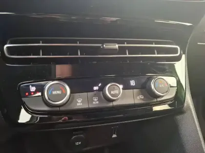 Photo 33 Opel Mokka  Electrique 136 ch & Batterie 50 kWh