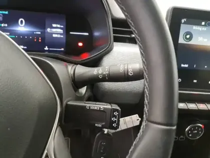 Photo 48 Renault Clio Gén. V (BJA) Ph2 Evolution 5