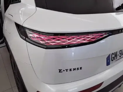 Photo 16 DS DS 7  Hybride Rechargeable E-Tense 225 EAT8