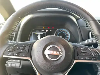 Photo 14 Nissan Leaf  Electrique 40kWh