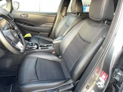 Photo 8 Nissan Leaf  Electrique 40kWh