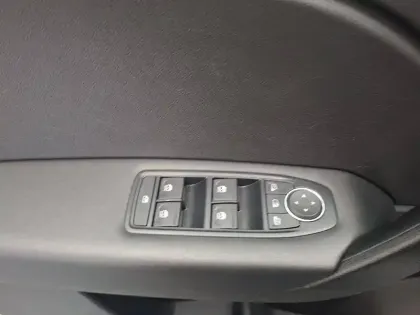 Photo 22 Renault Captur  TCe 100 GPL