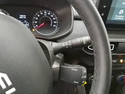 Photo 28 Dacia Sandero  SCe 65