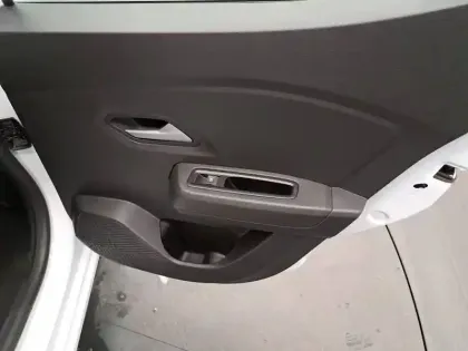 Photo 21 Dacia Sandero  SCe 65