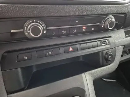 Photo 27 Peugeot Expert  FGN TOLE STANDARD BLUEHDI 145 S&S BVM6