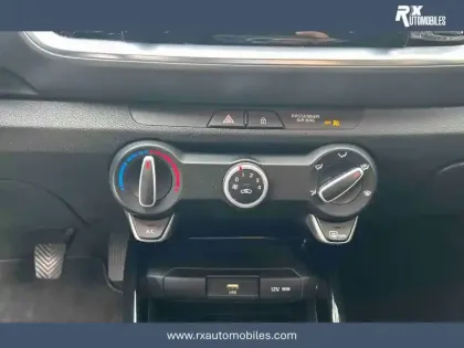 Photo 13 Kia Stonic  1.0 T-GDi 100 ch BVM6