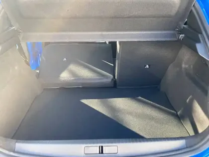 Photo 51 Peugeot 208  Hybrid 100 e-DCS6