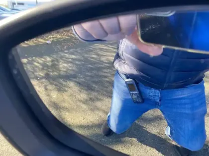 Photo 37 Peugeot 208  Hybrid 100 e-DCS6