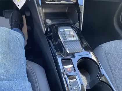 Photo 20 Peugeot 208  Hybrid 100 e-DCS6