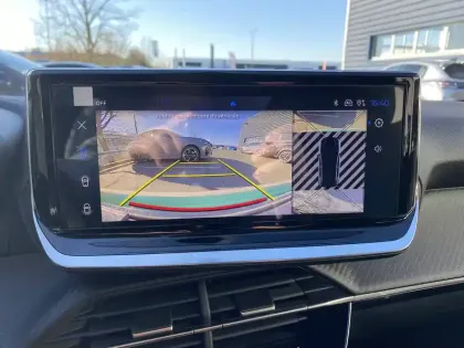 Photo 17 Peugeot 208  Hybrid 100 e-DCS6