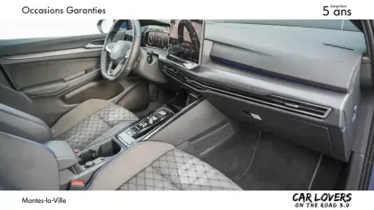 Photo 10 Volkswagen Golf  1.5 eTSI EVO2 150 DSG7