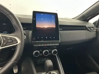 Photo 13 Renault Clio  E-Tech full hybrid 145 ch GSR2