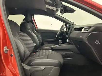 Photo 11 Renault Clio  E-Tech full hybrid 145 ch GSR2