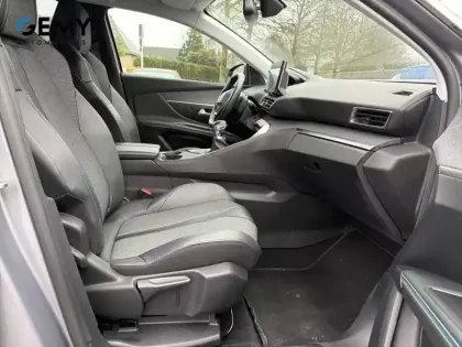 Photo 65 Peugeot 3008  Puretech 130ch S&S BVM6