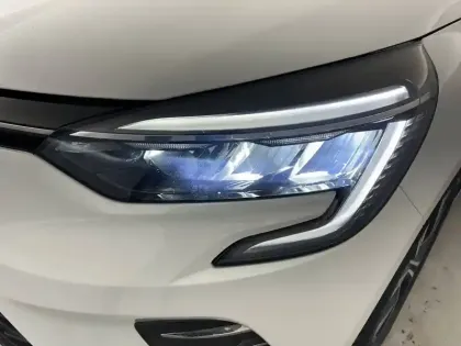 Photo 20 Renault Clio  Blue dCi 100