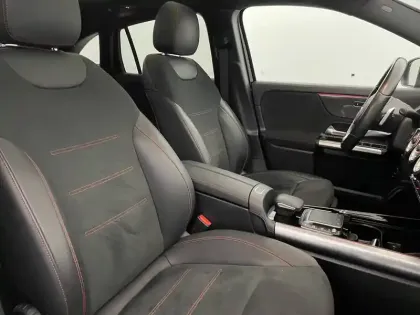 Photo 28 Mercedes GLA  200 7G-DCT