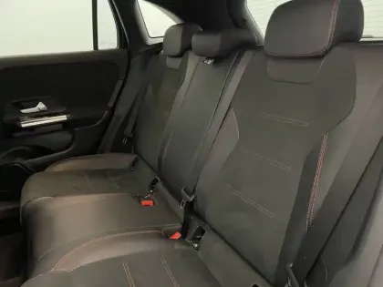 Photo 15 Mercedes GLA  200 7G-DCT