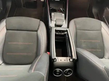 Photo 29 Mercedes GLA  200 7G-DCT