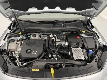 Photo 87 Mercedes GLA  250 e Hybrid EQ 8G-DCT