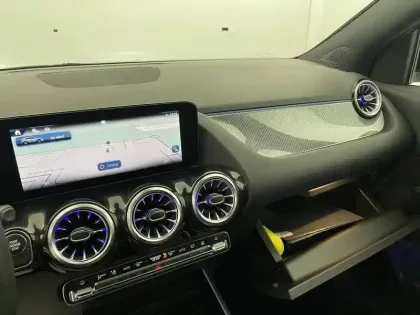 Photo 64 Mercedes GLA  250 e Hybrid EQ 8G-DCT