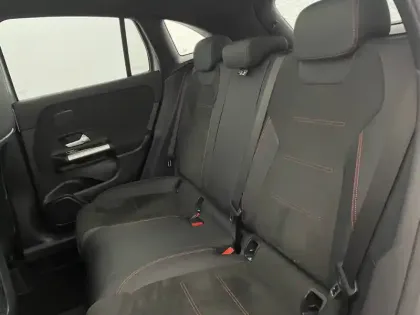 Photo 15 Mercedes GLA  250 e Hybrid EQ 8G-DCT