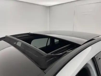 Photo 97 Mercedes GLA  250 e Hybrid EQ 8G-DCT