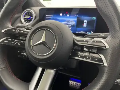 Photo 92 Mercedes GLA  250 e Hybrid EQ 8G-DCT