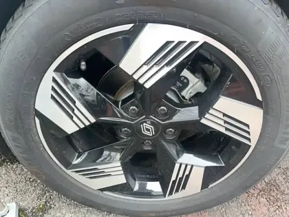 Photo 34 Renault Symbioz  E-Tech full hybrid 145