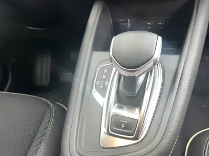 Photo 28 Renault Symbioz  E-Tech full hybrid 145