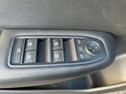 Photo 23 Renault Arkana  TCe 140 EDC FAP Business