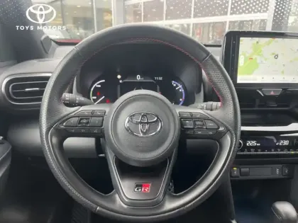 Photo 15 Toyota Yaris Hybride 116h GR sport