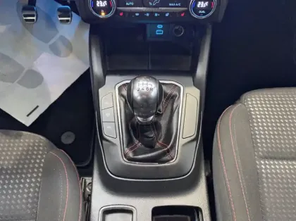 Photo 7 Ford Focus 1.0 Flexifuel mHEV 125ch ST-Line Style