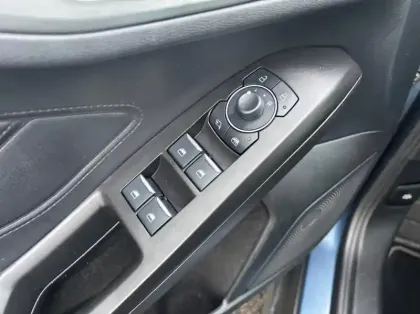 Photo 5 Ford Focus SW 1.0 Flexifuel mHEV 125ch Titanium X Business Powershift