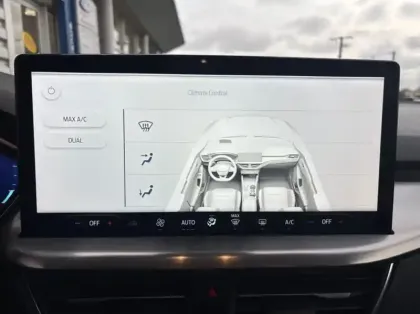 Photo 27 Ford Focus Gén. IV Ph2 Titanium X Business 5